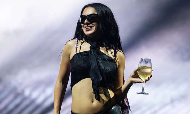 Charli XCX Explores Identity and Reinvention in New Album «Music, Fashion, Film»