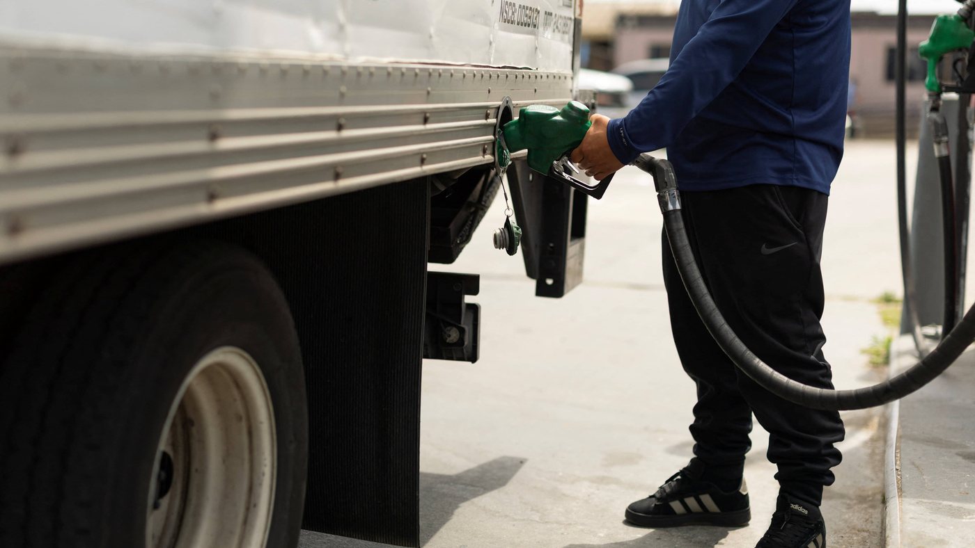 Diesel prices hit record high, adding pressure on economy