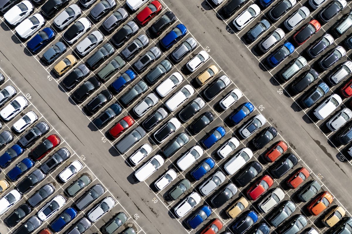UK new car registrations rise for eighth consecutive month on EV demand