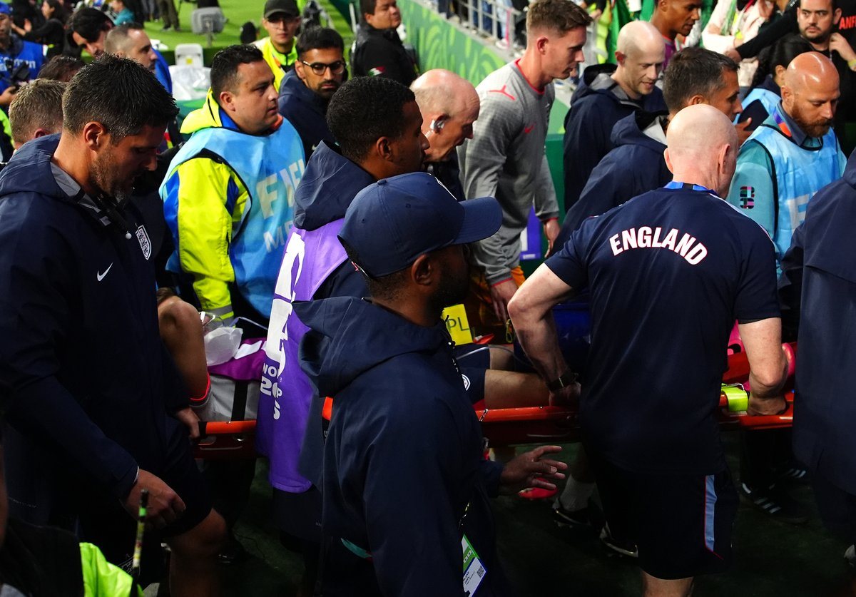 Jordan Henderson taken to hospital after freak injury during England World Cup celebrations