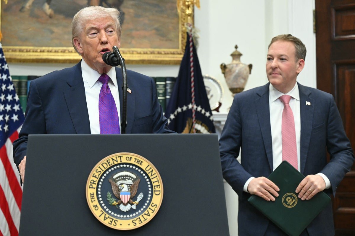 Appeals court rules Trump's EPA improperly ended billions in climate funding