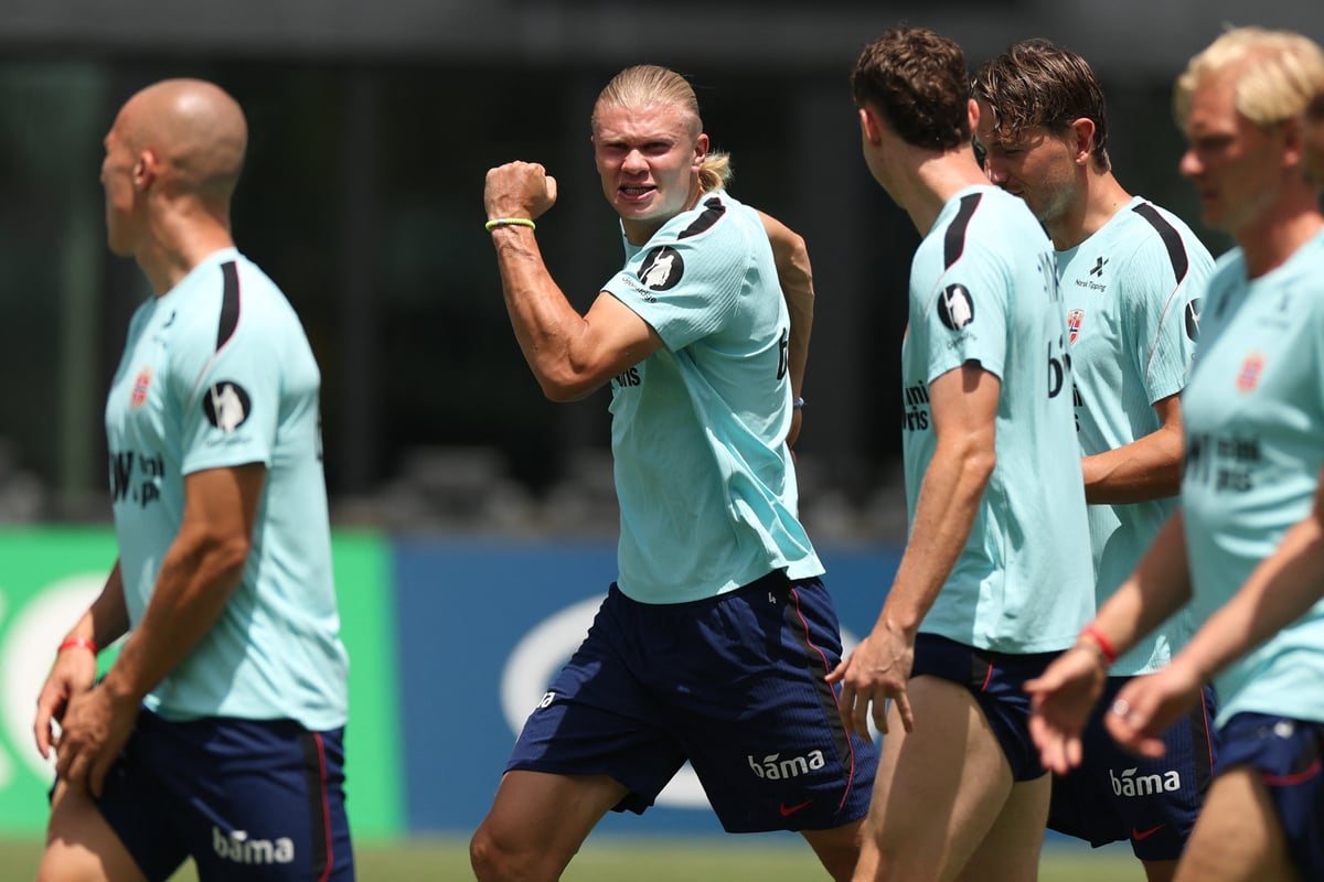 England face Norway in World Cup qualifier amid sickness outbreak
