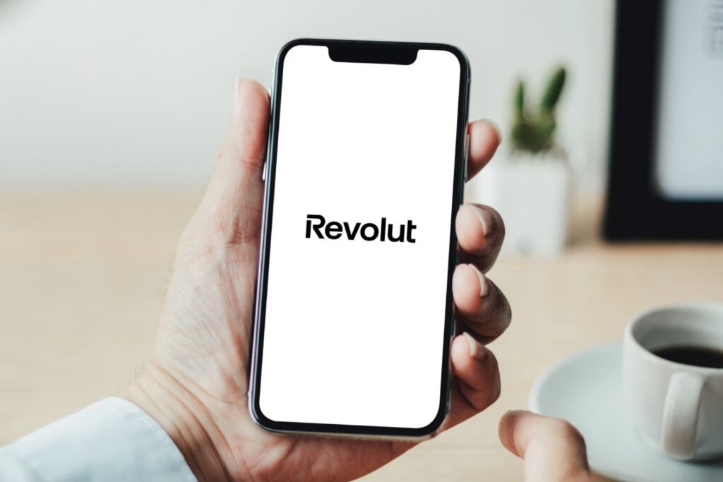 Revolut discloses customer data after being deceived by fake government agency