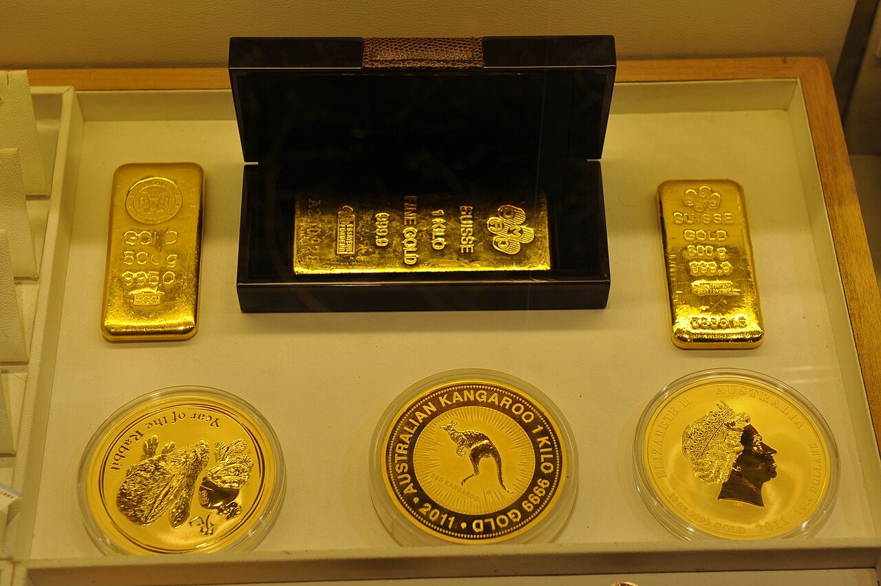 Gold Prices Flat as Traders Weigh US-China Talks and Iran Conflict