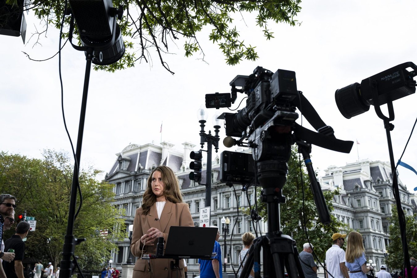 US midterms become a stress test for media and money