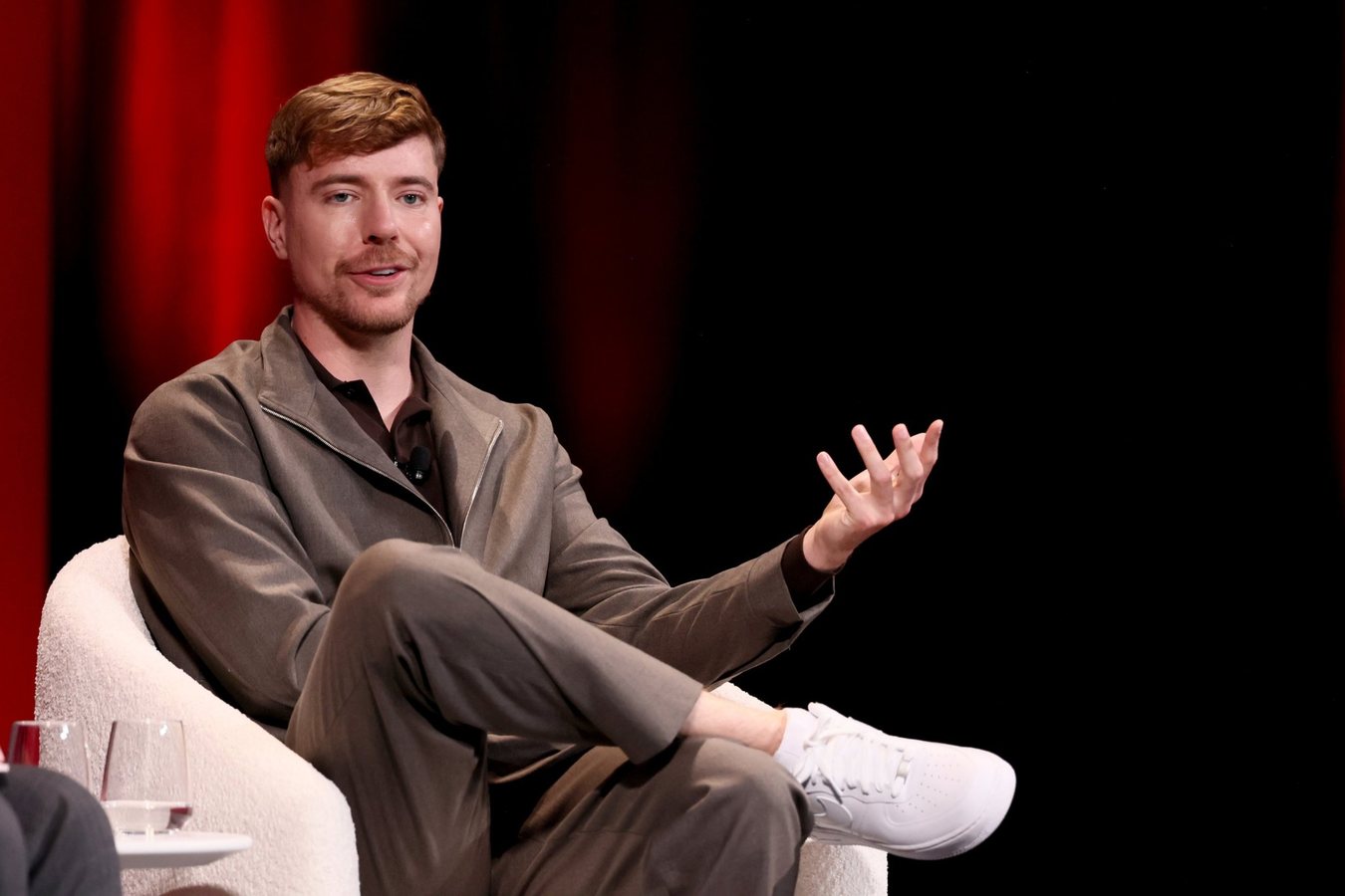 Democrats and Republicans Share Favorite Podcasters, Survey Finds