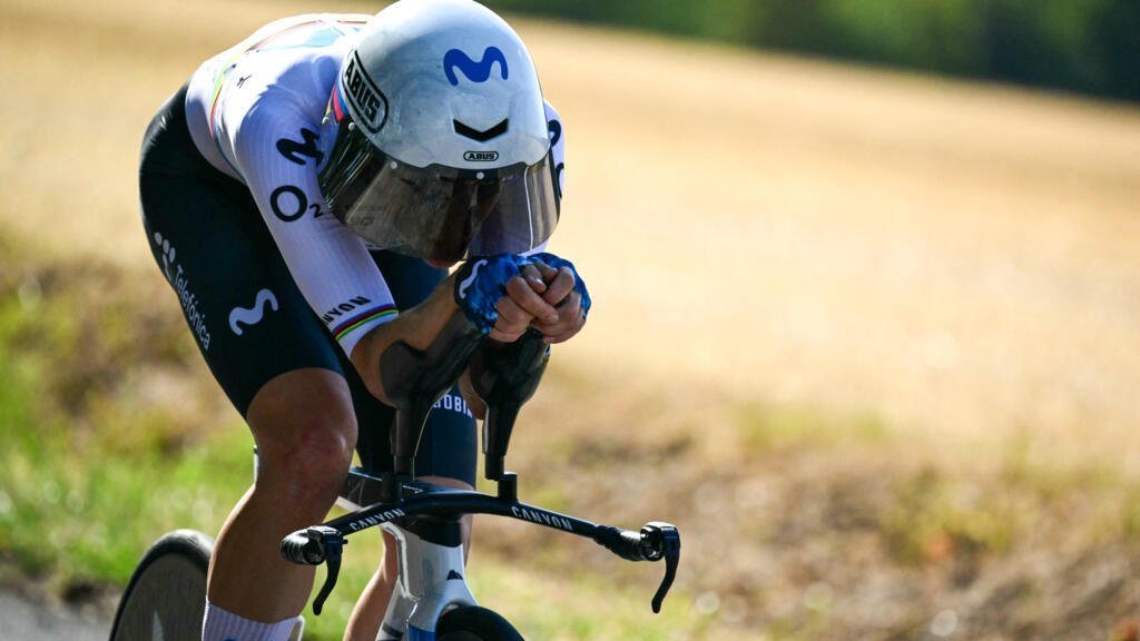Reusser wins Tour de France Femmes time trial and takes yellow jersey