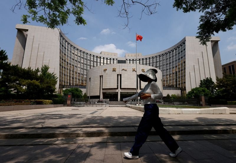 China Set to Hold Loan Rates Steady for 16th Straight Month