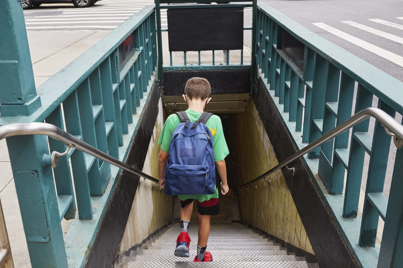 Families with young children leave New York City as school enrollment falls below 900,000