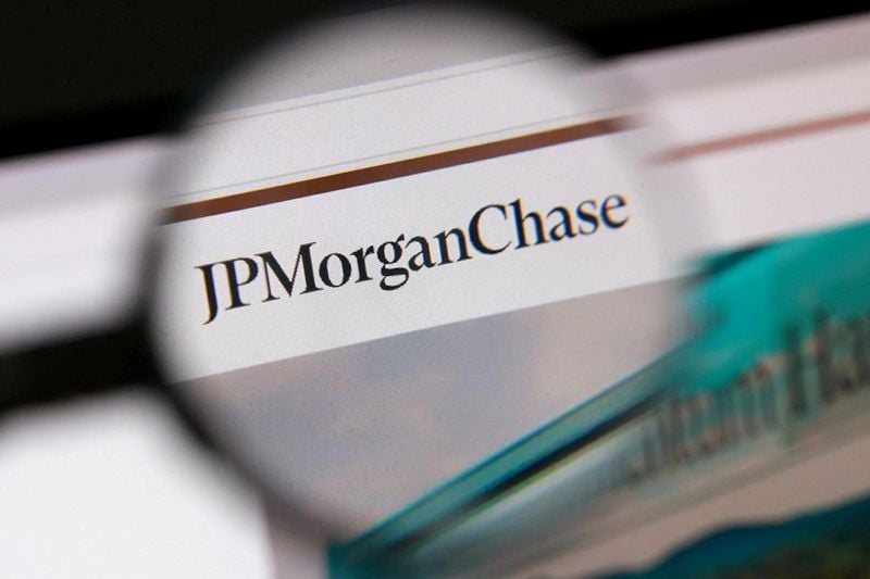 JPMorgan forecasts strong investment banking and trading revenue in third quarter