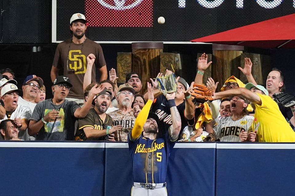 MLB Division Series Games Turn on Inches as Homers Become Outs