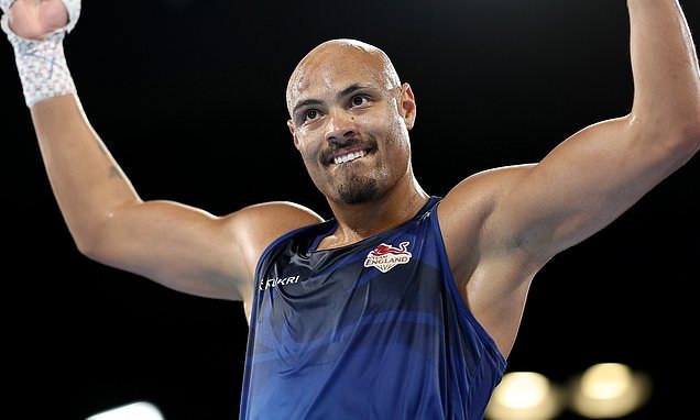 English heavyweight boxer challenges Prince William to boxing fight