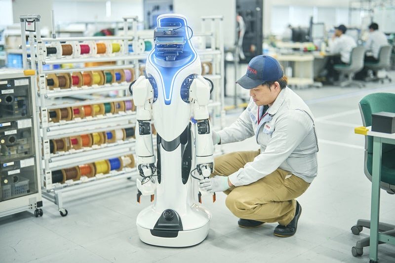 Toyota Quietly Prepares Mass Production of Humanoid Robots