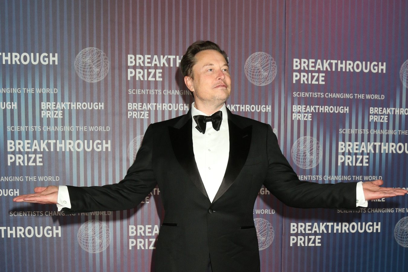 Musk Claims AI Data Centres Cut Power Bills as Analysis Questions Impact
