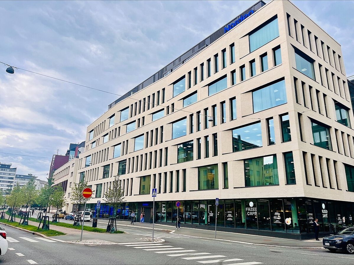 Morgan Stanley cuts Nordea rating on valuation after Nordic bank review