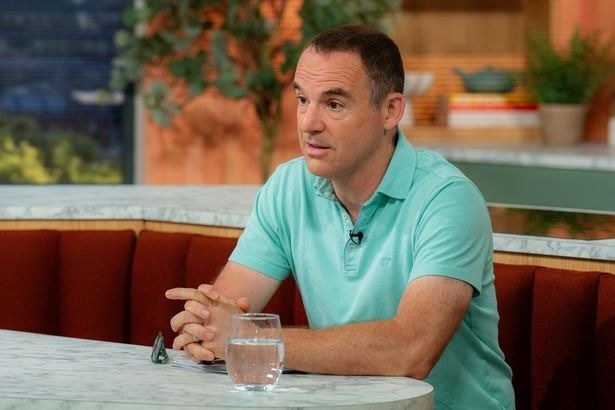 Martin Lewis warns EasyJet customers to book summer flights on Tuesday morning