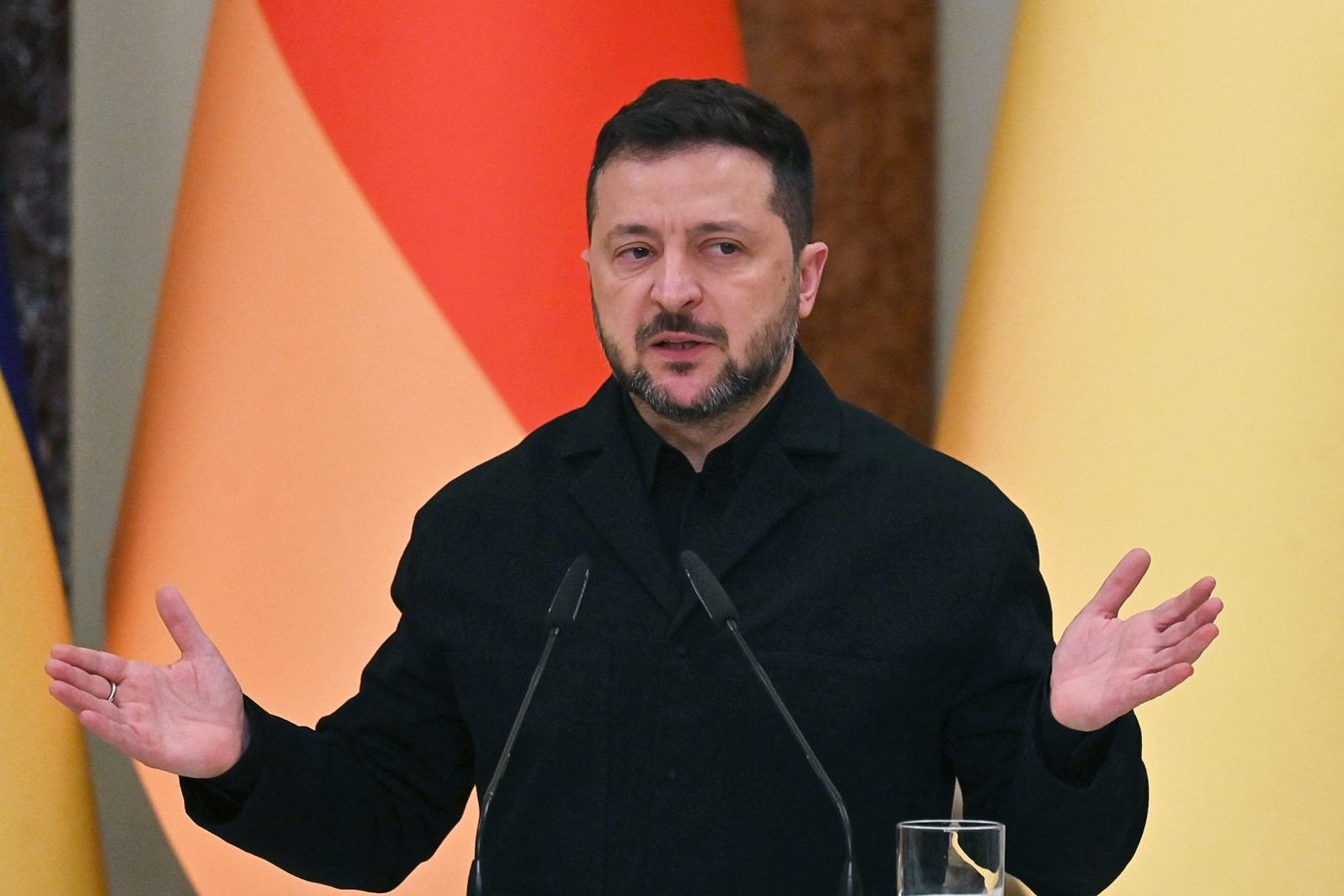 Zelenskyy Says Russia Keeps Hitting Energy Sites Despite Trump Ceasefire Claim