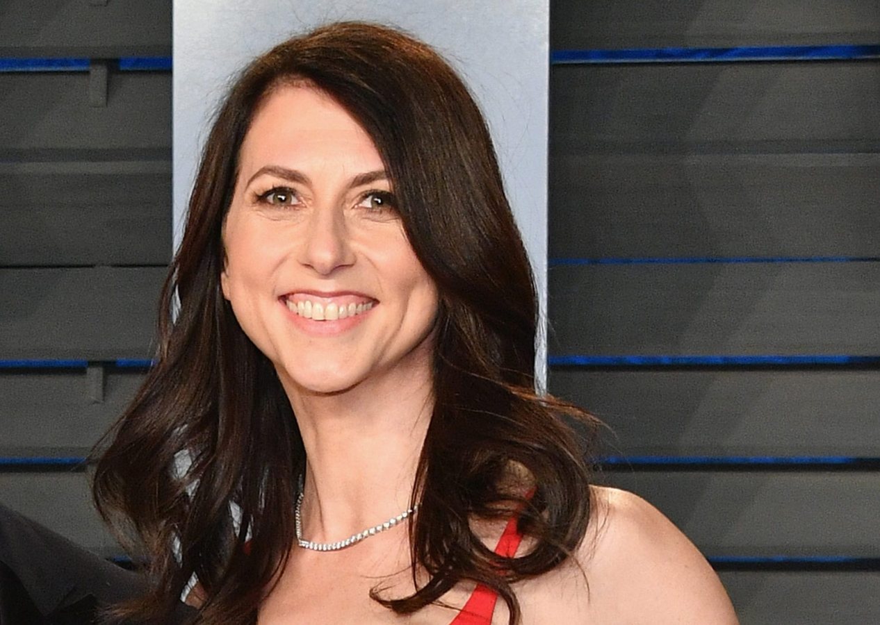 MacKenzie Scott's Substack Novel Draws Mixed Reviews as Critics Question Its Message