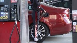 Vance blames «tinpot dictators» for rising petrol prices and draws online backlash