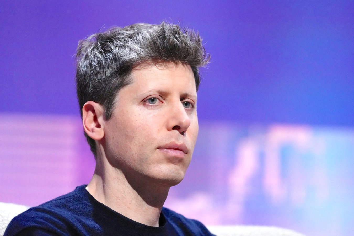 Altman Says AI Risks Are Worth the Benefits