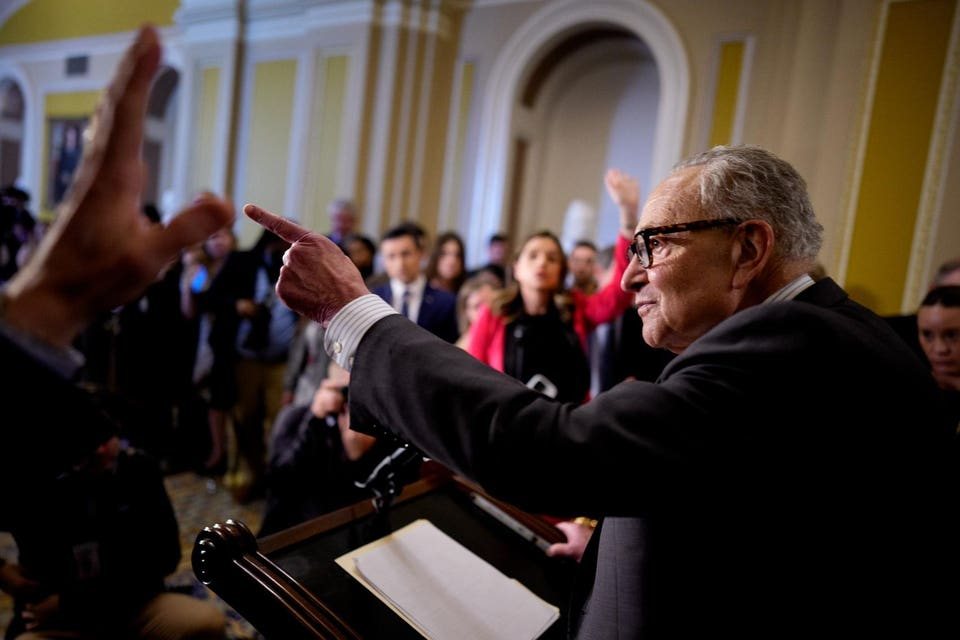 Senate Democrats Block Lawmaker Stock-Trading Ban