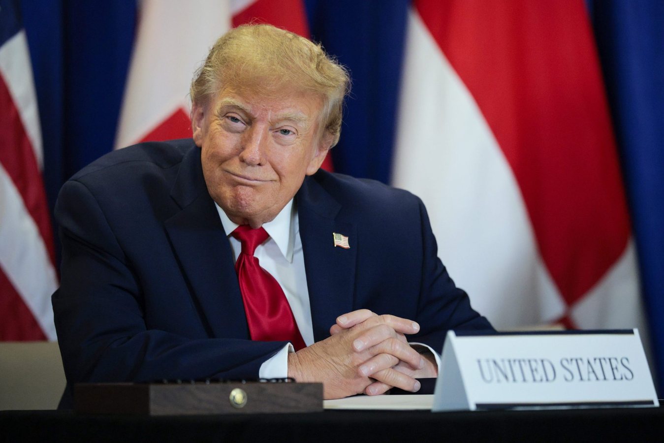 Former Federal Prosecutors Urge Court to Block Trump's $100,000 Truth Social Access Scheme