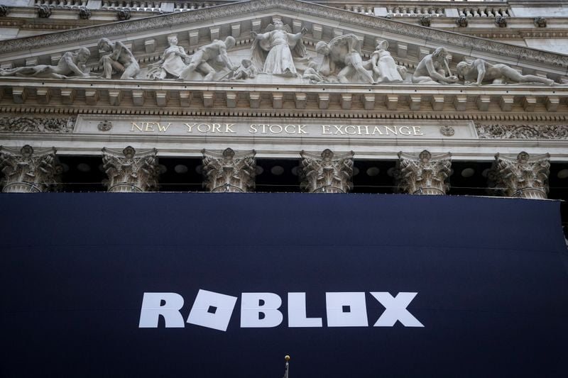 Roblox director Gregory Baszucki sells over $714k in shares