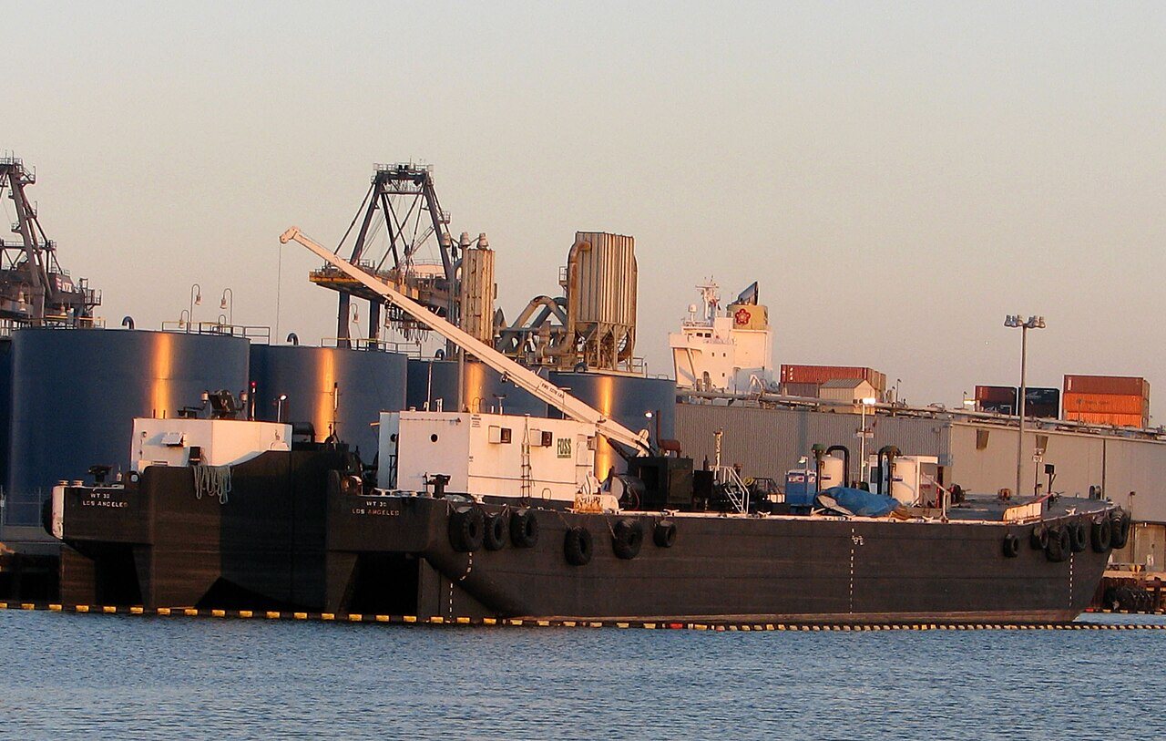 US trade deficit widens in August as imports rise