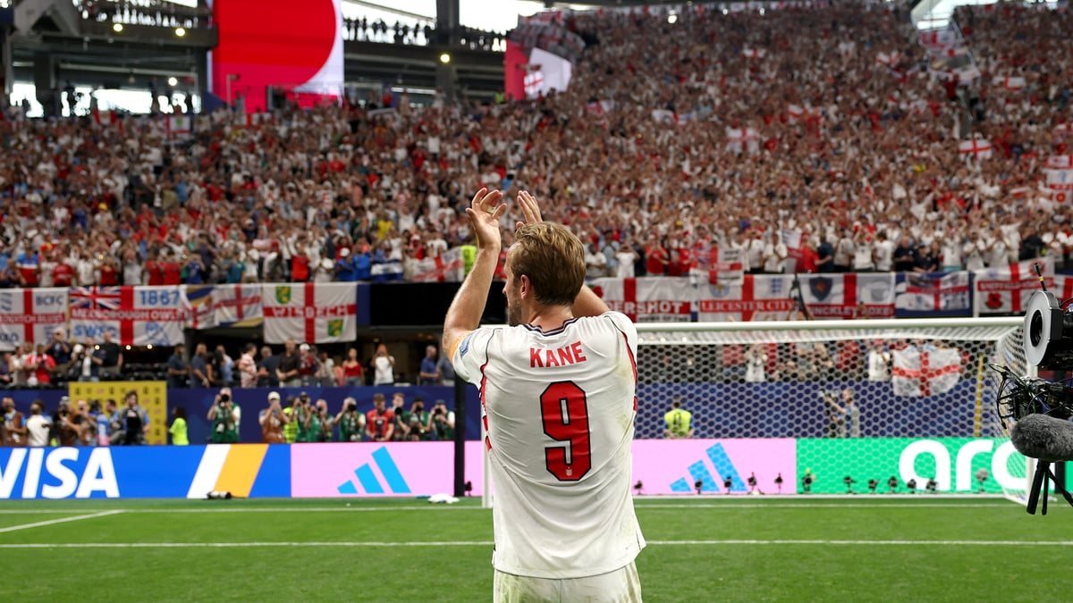 Pubs in England and Wales Allowed to Stay Open Until 5am for England vs Mexico World Cup Match