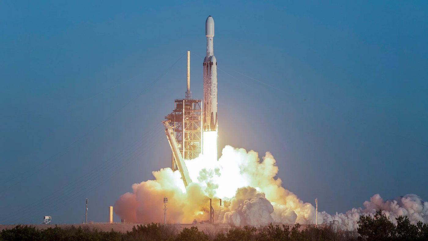 SpaceX Eyes Distressed Startups for Grok AI Training Data