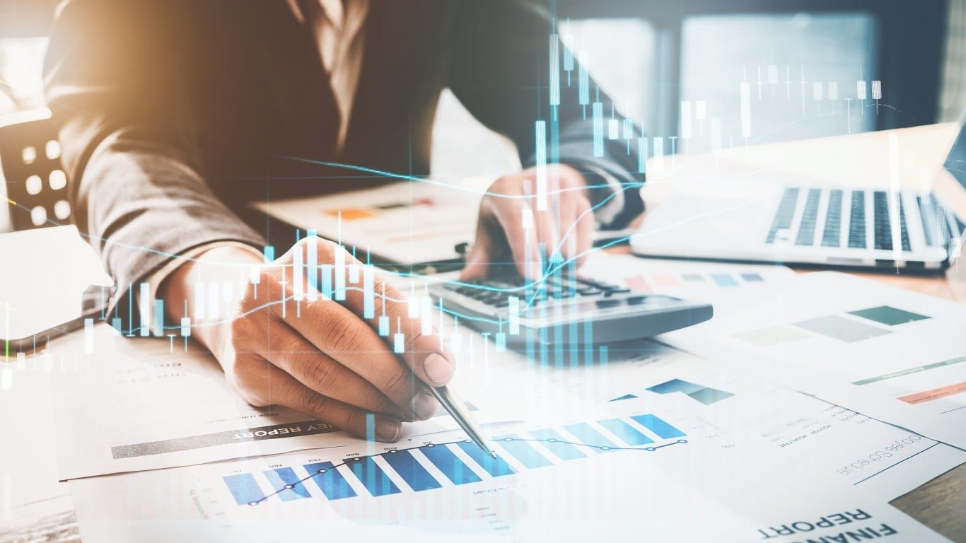 Investor books $90,000 in losses by swapping funds for a week to avoid capital-gains tax