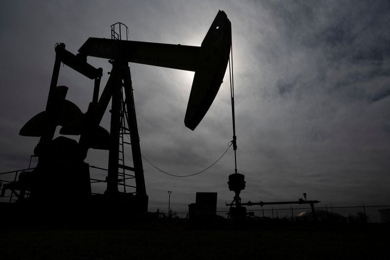 Falling oil prices ease market jitters as Brent drops to $87.41