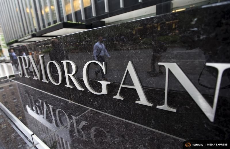 JP Morgan warns minority PSD government could push Romania's fiscal deficit to 6.2% of GDP