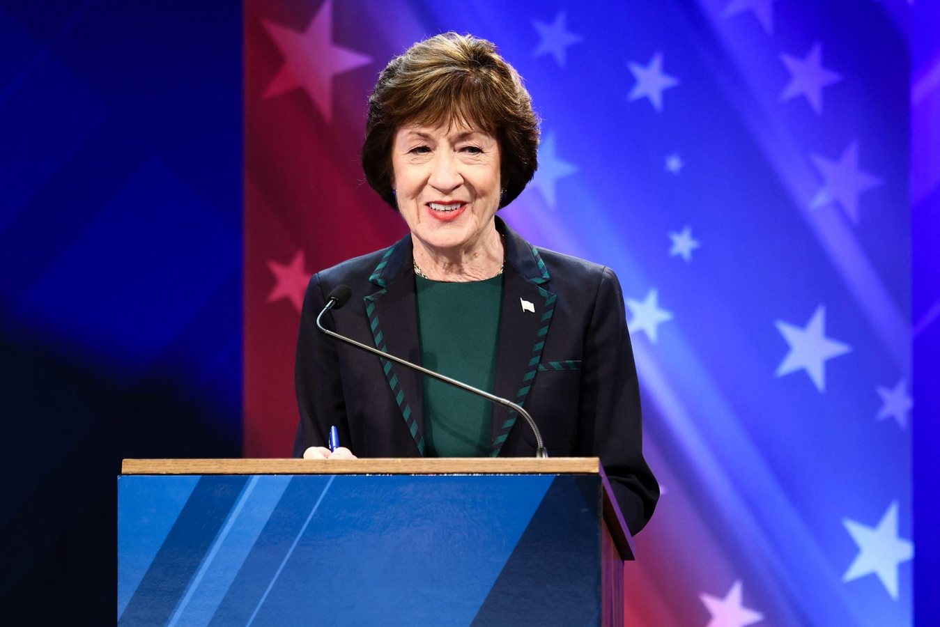 Collins Campaigns With Manchin as Maine Senate Race Tightens