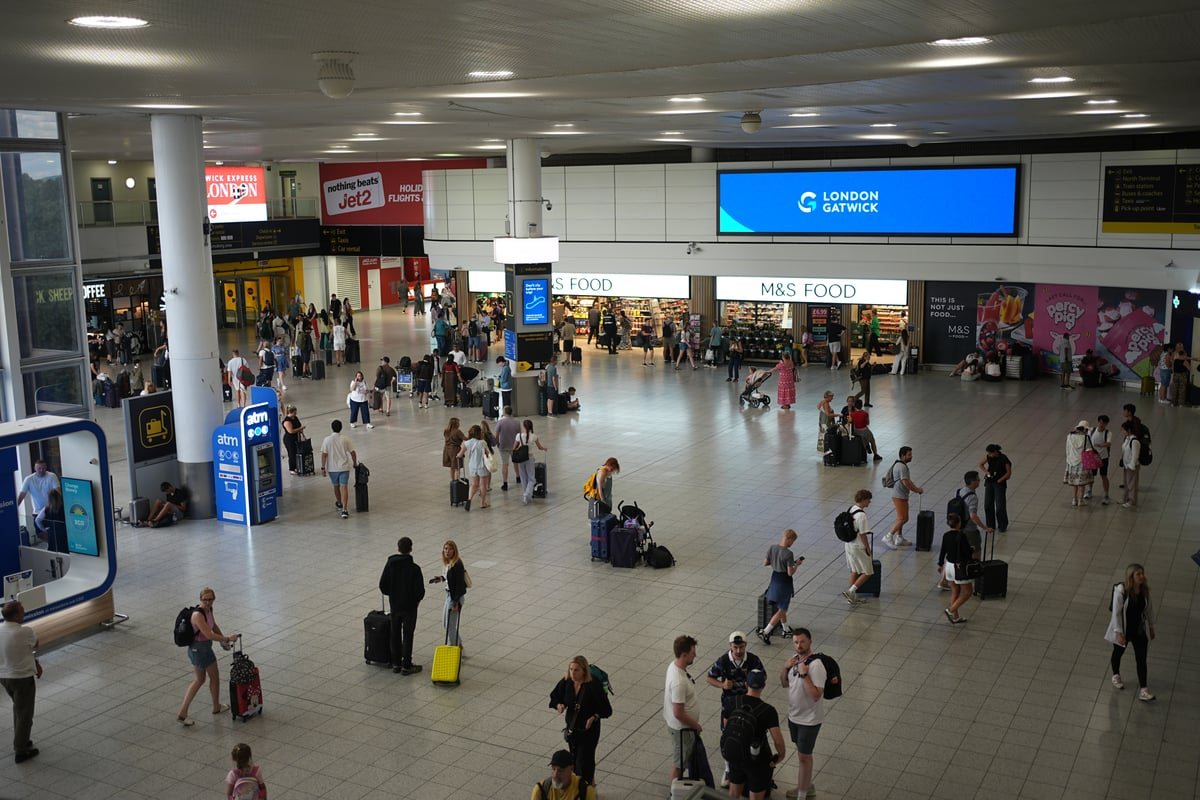Water Supply Restored at Gatwick Airport After Eight-Hour Disruption
