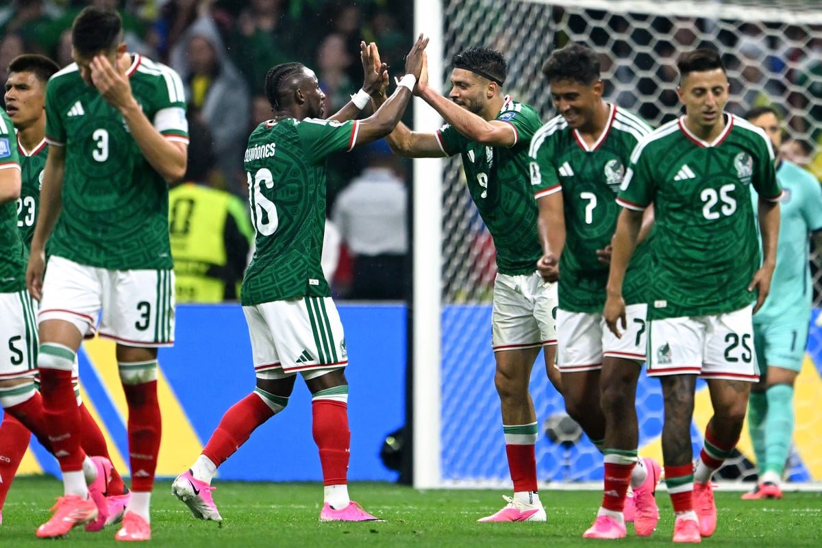 Mexico’s World Cup Squad: From Pickford’s Tormentor to Record Breakers