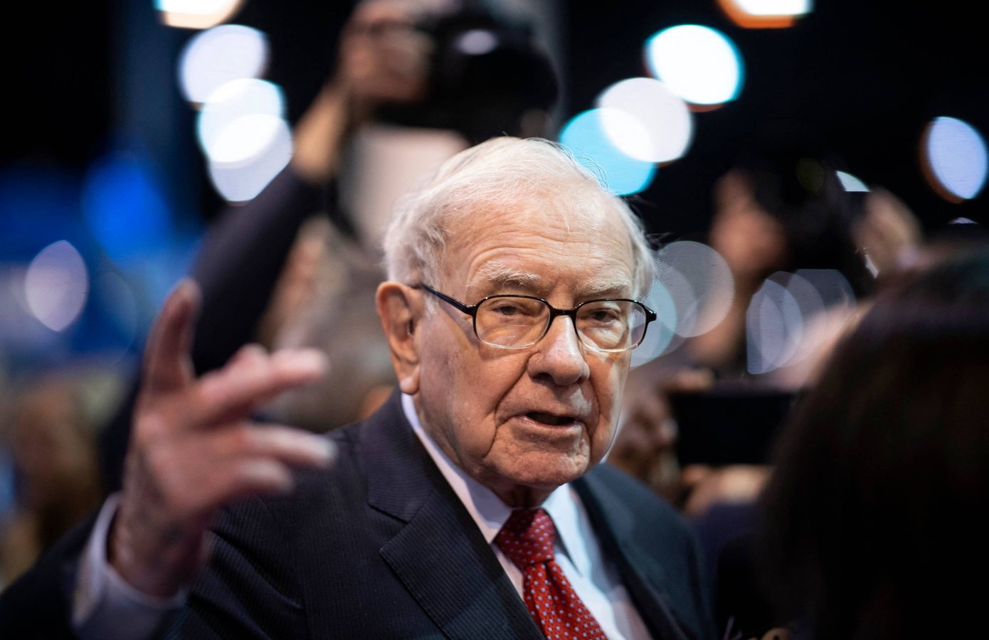 Warren Buffett issues 10-word warning to stock market investors