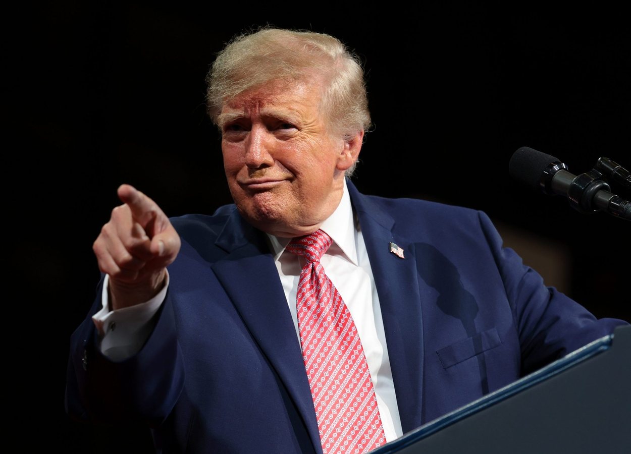 Trump's groups spend nearly $277m on midterms with $164m still in bank