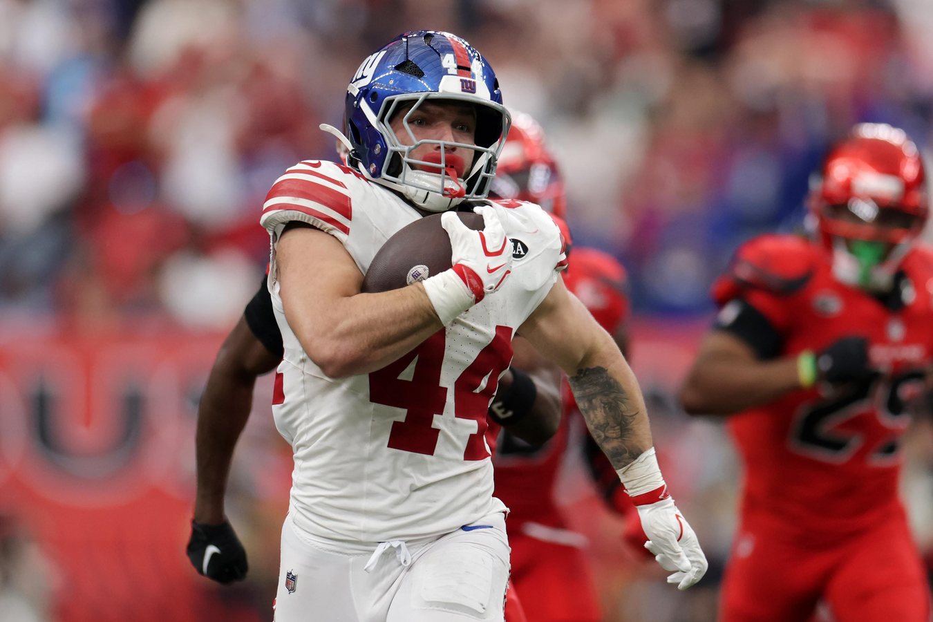 Christian McCaffrey, Saquon Barkley and Cam Skattebo injury updates shape Week 8 fantasy lineups