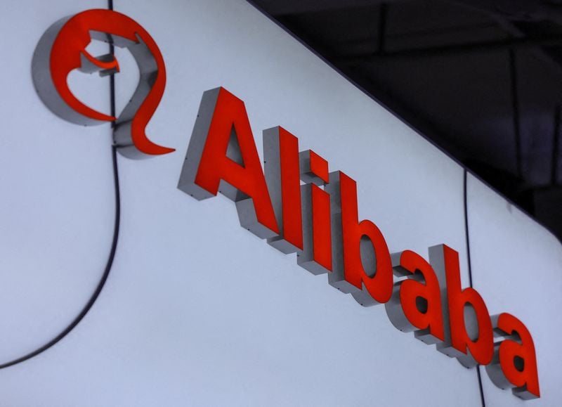 Alibaba shares fall 8% after $10 billion Hong Kong share sale
