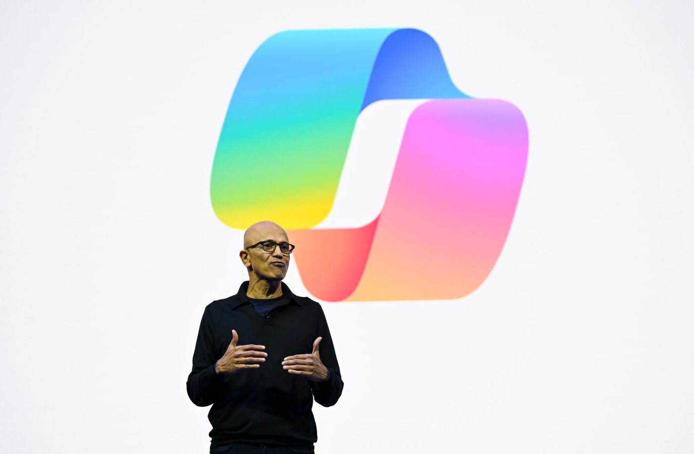Microsoft Launches Copilot Super App to Win Business Users